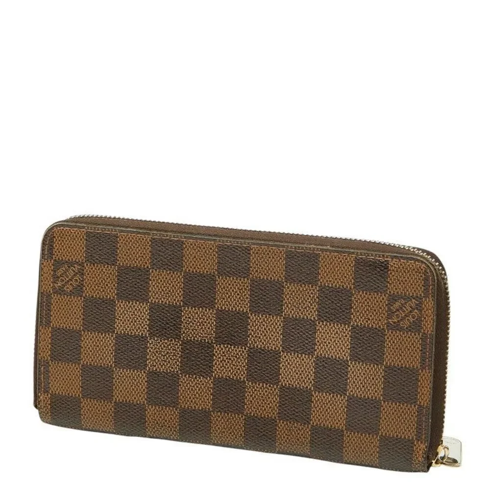 Louis Vuitton delivery duty